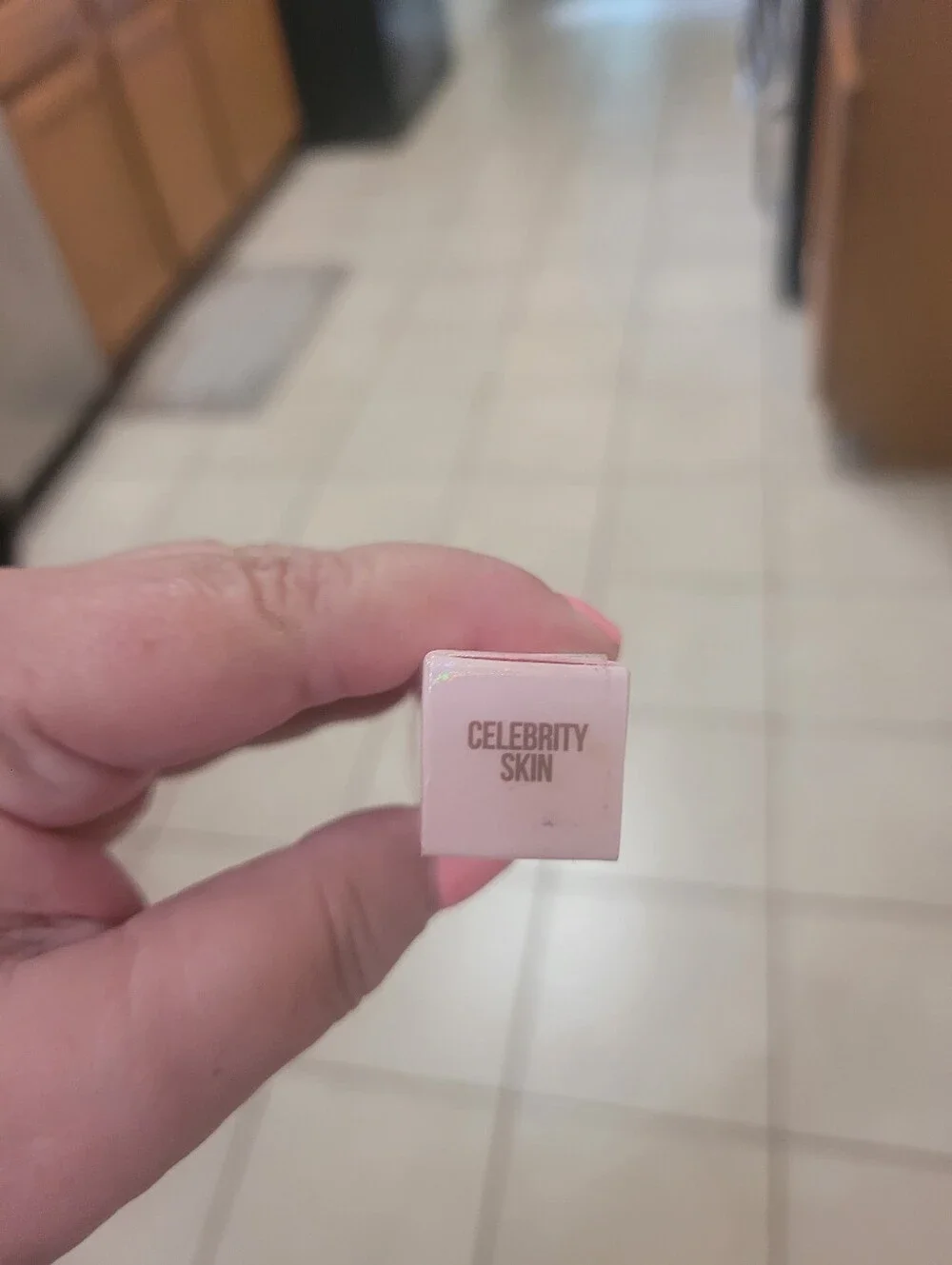 Jeffree Star Supreme Gloss Celebrity Skin Full Pigment Lip Gloss Nude Pink Boxed